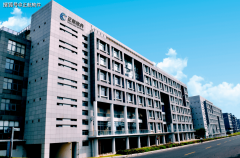 随企业营业成长持